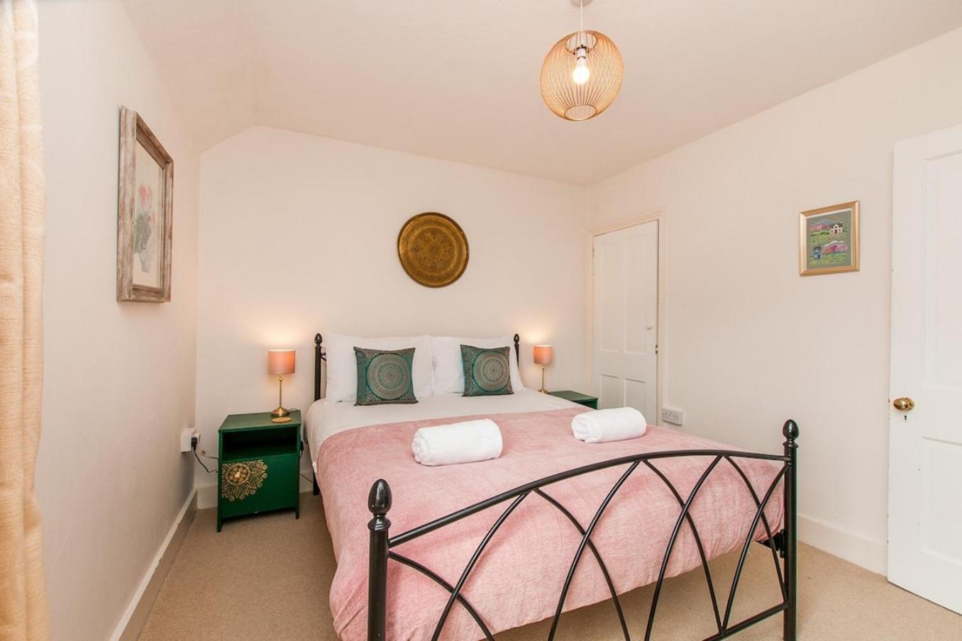 ברודסטיירס Magdala Cottage -Village Location- Dog Friendly מראה חיצוני תמונה